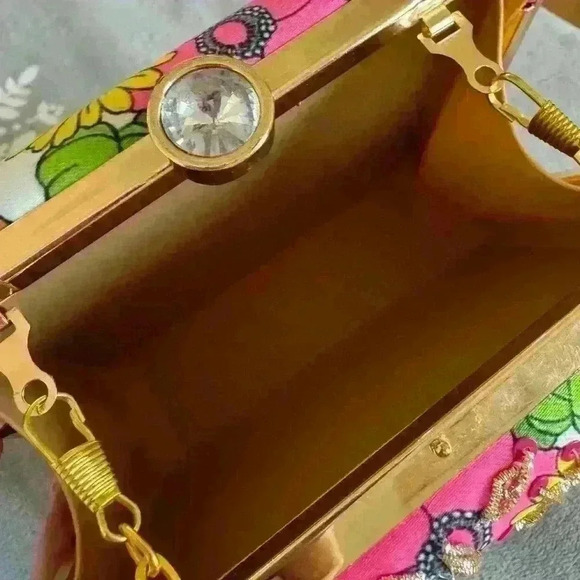 Alixandra Collection Miami Handbag - Picture 10 of 11